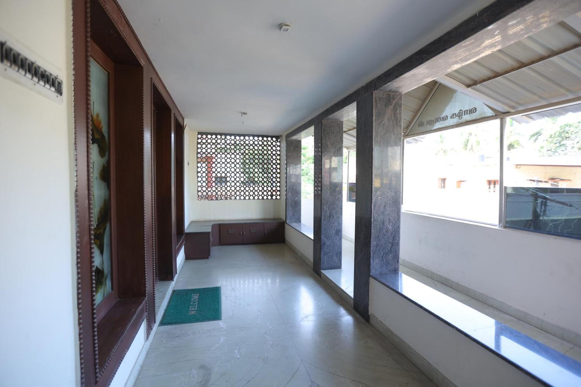 Happyhomes Porur -Near Rmz Software Park-Commerzone-Dlf It Sez Park -L&T Ченай Екстериор снимка